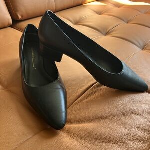Intentionally Blank traditional low heel, size 8, color black leather